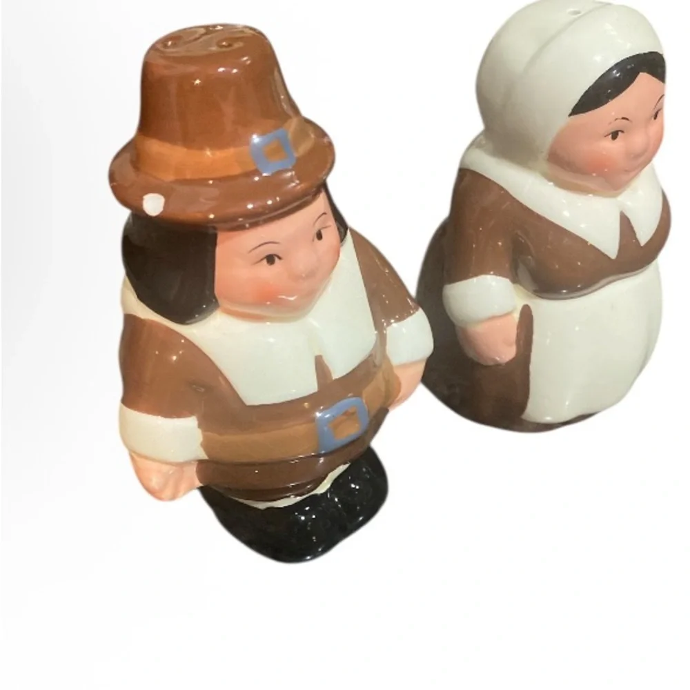 Publix Pilgrim Vintage Salt/Pepper Shaker Set